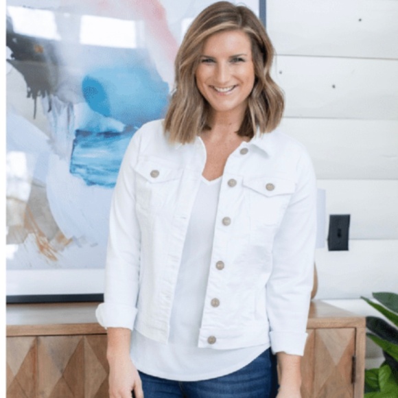 White denim jacket - Picture 1 of 3